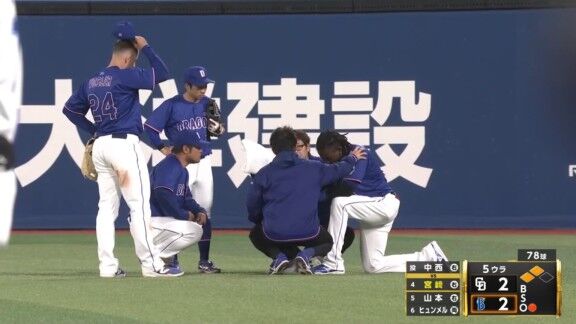 中日・井上一樹監督、カリステが守備中に嘔吐したことについて言及する