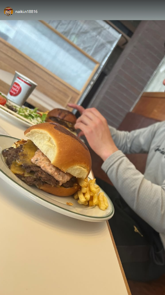 中日育成ドラフト1位・中村奈一輝、沖縄春季キャンプ初の休日はグルメを満喫