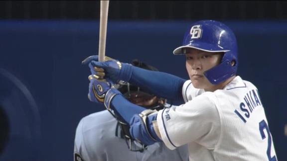 中日ドラフト1位・石川昂弥、2安打全打席出塁の活躍！　ナゴヤD以外ならホームラン…？レフトフェンス直撃のプロ初タイムリーも飛び出す！