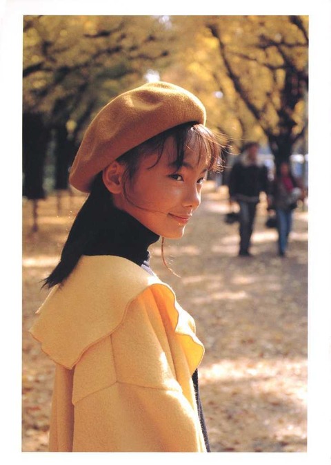 山崎亜美 (2)