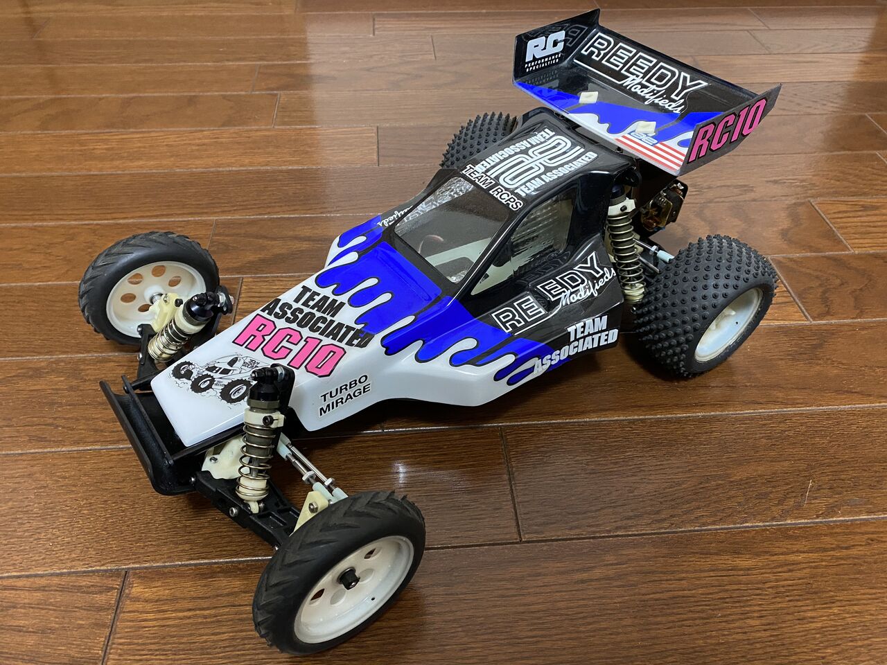 アソシエイテッド RC10 World's Car : 趣味の記録