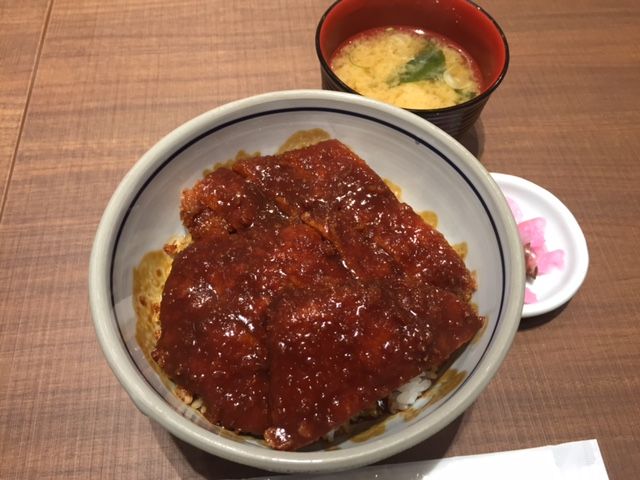 矢場とん 16年05月17日 の昼ごはん 奮闘絵日記 食べてばっか Bite Slowly Taste Carefuly