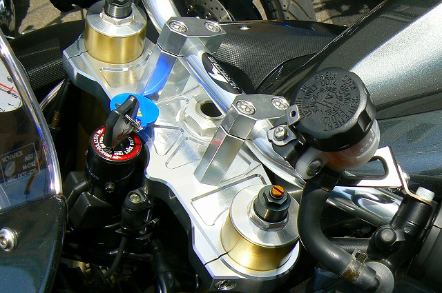 ZZR1400カスタム/ローダウン/バイク部品 : 【MFD】モト ZZR1400カスタム/ローダウン/バイク部品 : 【MFD】モト