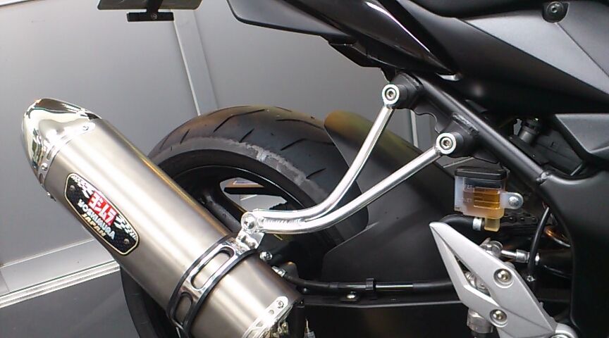 GSR750】1人乗りにしちゃいましょ!! : 【MFD】モトフィールド