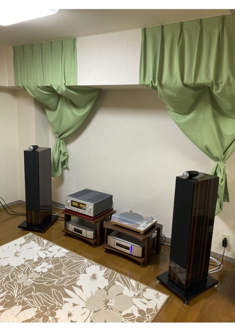 e338478b-s.jpg