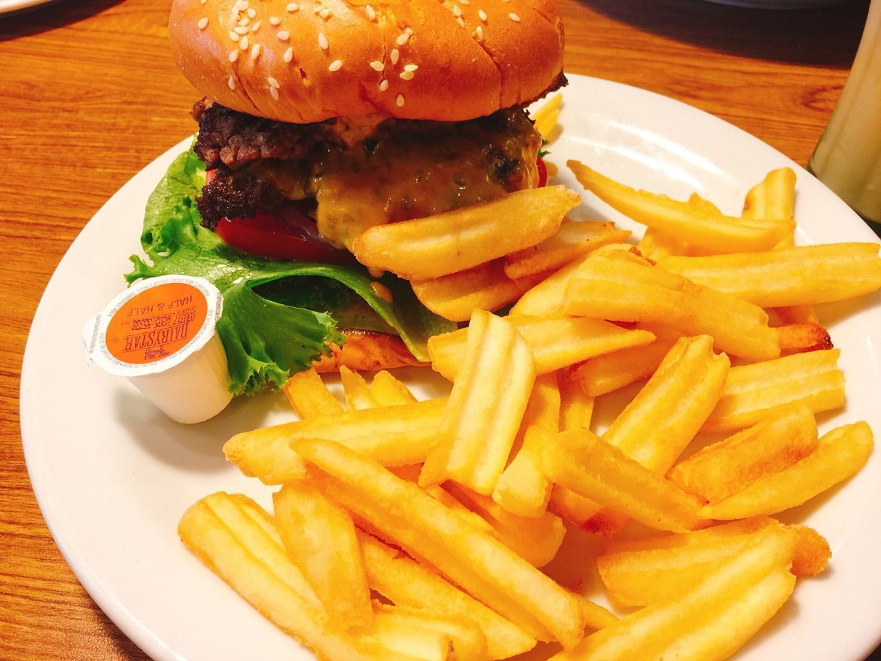 アメリカのハンバーガーが大きすぎる件 国際結婚ヨメブログ フロリダ アメリカのハンバーガーが大きすぎる件 国際結婚ヨメブログ フロリダ