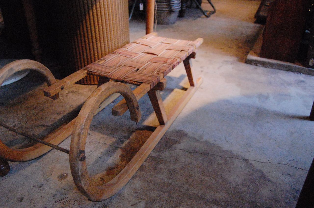 西ドイツ 古い木のそり : d o d o