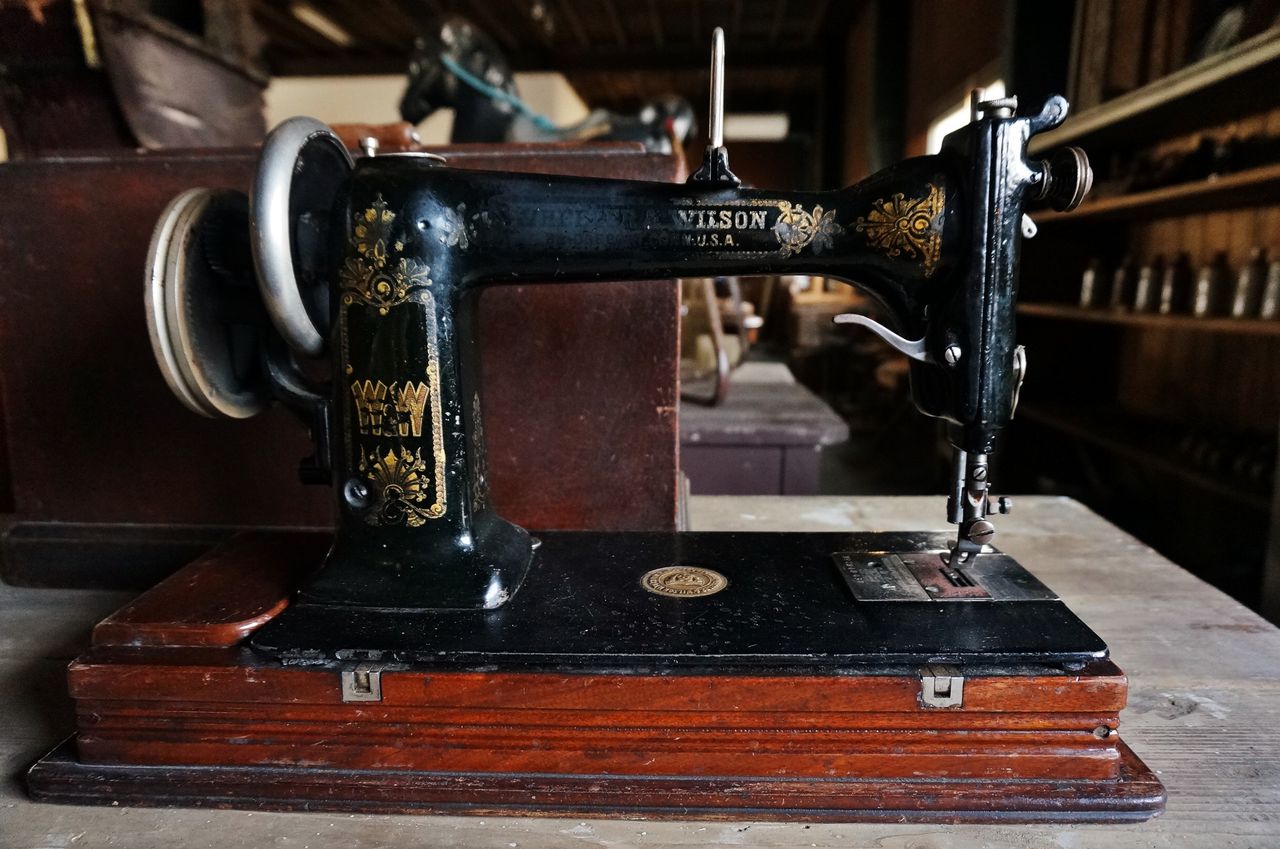 英国 イギリス アンティーク ミシン ビンテージ ヴィンテージ 希少 インテリア 英国 イギリス アンティーク ミシン ビンテージ ヴィンテージ