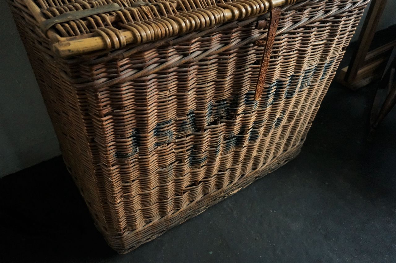 d o d oイギリス オールドバスケットコンテナ