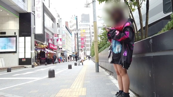 【画像】　トー横少女(15)「小4から家出、中1からパパ活、パパ活月収60万円、」