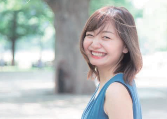 【悲報】『男は臭い』で炎上した元女子アナさん、YouTubeで謝罪するも炎上する・・・・・・