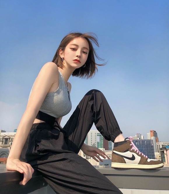 【画像】　ツイッター女性「どうせアジアに生まれるなら中韓が良かった。日本人は芋」　→５万いいね