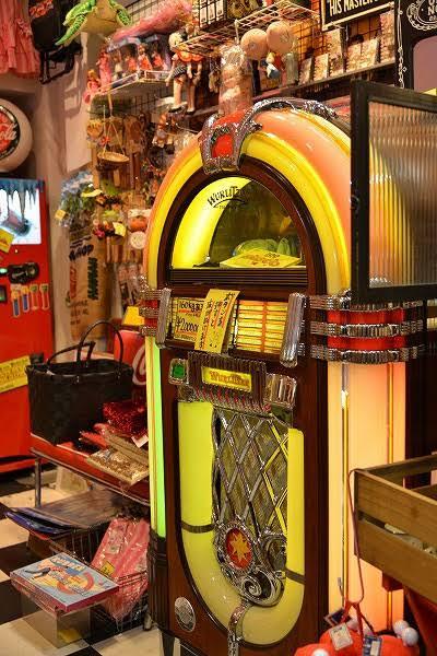 【悲報】ヴィレヴァンさん、いつの間にかマズいことになっていた模様・・・・・・・