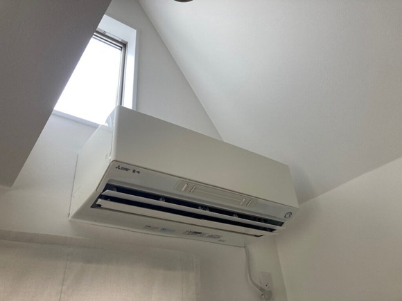 【疑問】いまだに『霧ヶ峰』以外のエアコン選ぶ人って、何か理由でもあるの？ｗｗｗｗｗｗｗｗ