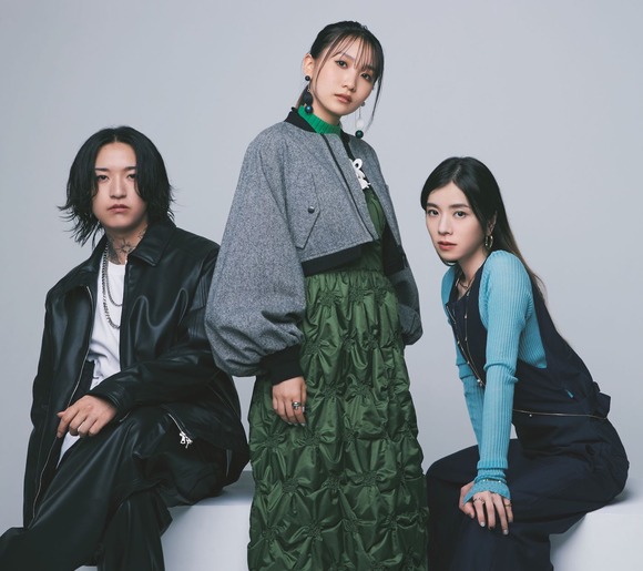 【画像】最新の幾田りらちゃんとmilet(ミレイ)ちゃんがガチで美人すぎる