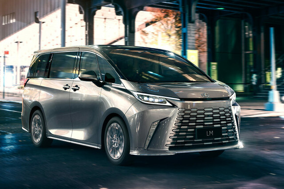 【速報】　コレが世界最高級ミニバン、新型レクサスLMが発表ｗｗｗｗｗｗｗｗ(画像あり)