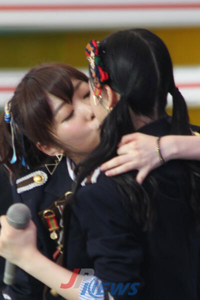 【画像】指原莉乃さんの熱烈キッスの相手、ヤバすぎるｗｗｗｗｗｗｗｗｗｗｗｗｗｗｗｗ