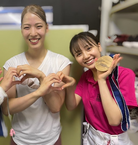 【画像】美人フェンシングメダリストと、アイドル声優が並んだ結果ｗｗｗｗｗｗｗｗ