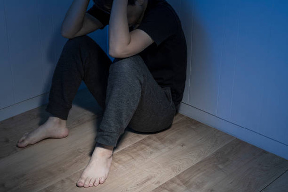 【悲報】ワイ18歳、もう人生めちゃくちゃ・・・・・