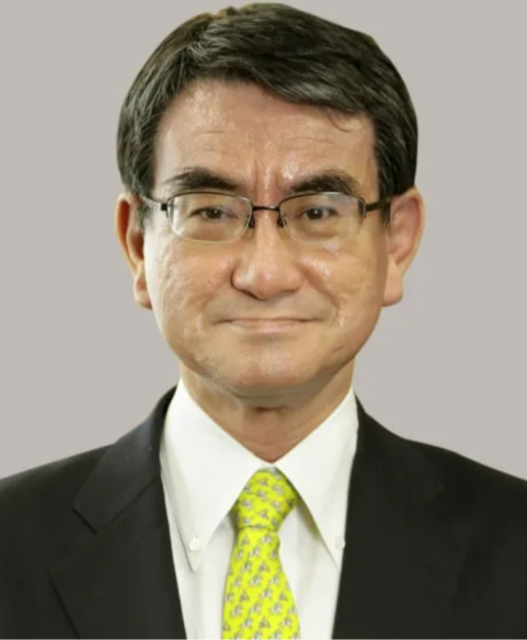 【悲報】デジタル庁「マイナカード偽造が相次いでいます、国民は丁寧に目視確認し対策を」