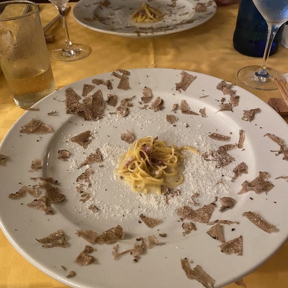 【画像】高級イタリアンのパスタが〇〇すぎてヤバいｗｗｗｗｗｗｗｗｗ