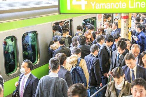 【悲報】通勤に1時間半以上かけるやつってガイジやろｗｗｗｗｗｗｗｗｗｗ