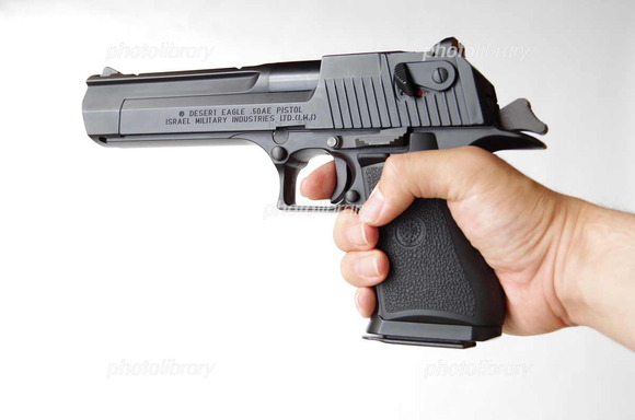 【衝撃】銃の所持率が上がるごとに、銃による◯人の発生率が上昇することが判明・・・・・・・