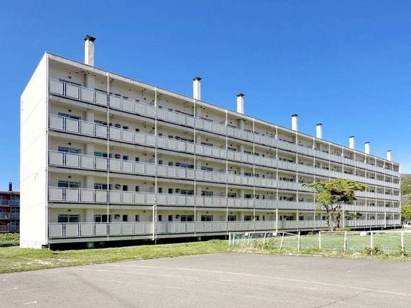 【朗報】1LDK　月1.7万円　管理費・共益費・敷金・礼金なしの部屋ｗｗｗｗｗｗ