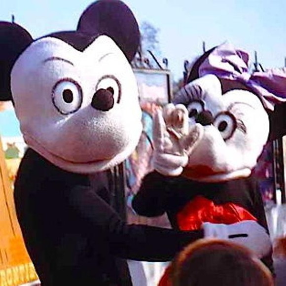 悲報 浦安で働いているミッキーの中の人の月給がヤバいｗｗｗｗｗｗｗｗｗｗ なんjクエスト