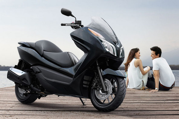 【朗報】125ccのバイクから250ccのバイクに買い換えたけどパワー違いすぎてワロタｗｗｗｗｗｗｗｗ