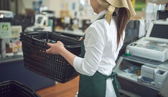 【悲報】スーパーのレジバイトJKさん、リーマンにブチ切れられてしまう・・・（※動画あり）