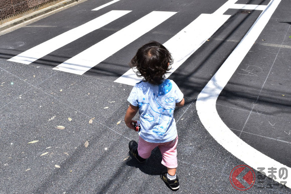 【事故】歩行中に倒れた小6女児が車にひかれ死亡　運転手の男性逮捕・・・・