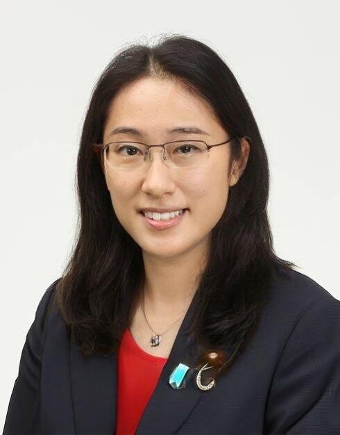 【画像】　女体化した総理、かわいい