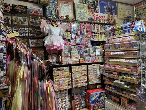 【画像】真の子供部屋おじさん、見つかるｗｗｗｗｗｗｗｗｗｗｗｗｗｗｗｗ