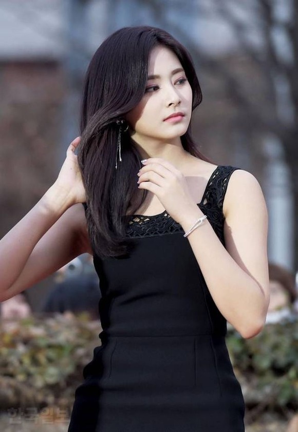 【画像】お前らにどストライクの美女、発見されるｗｗｗｗｗｗｗｗｗｗｗ