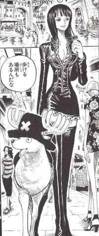 【悲報】ワンピースのロビンさん、政府から逃げ隠れなければならないくせにとんでもない格好で街を闊歩ｗｗｗ