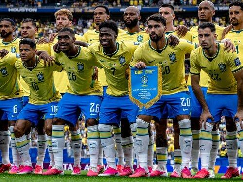 【朗報】森保Jとの再戦に臨むブラジル代表メンバー26人発表!!ビニシウスら7人、マンCアランら5人初招集ｗｗｗｗｗｗｗｗｗｗ