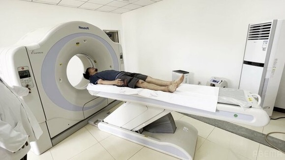 【悲報】ひろゆき、アフリカ横断中に衝突事故で病院送りｗｗｗｗｗｗｗｗ