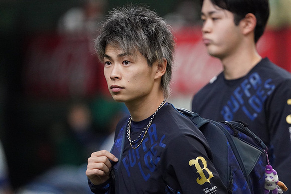 【悲報】オリックス山岡、まさかの賭博容疑で書類送検・・・・・・