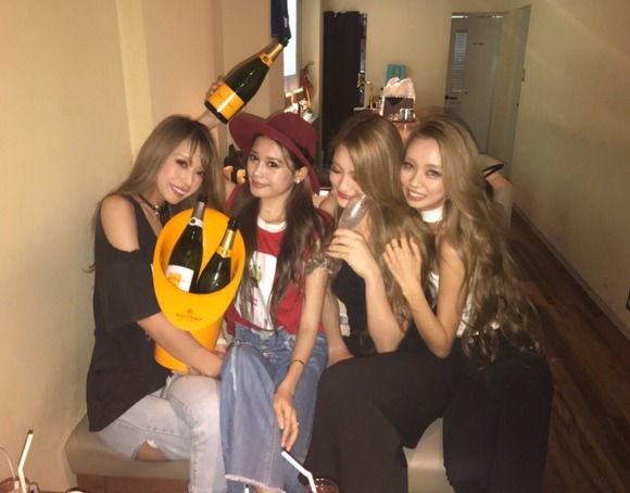 【画像】こういうギャルとぶっちゃけ一度でも良いから飲みに行きたい人生だった・・・