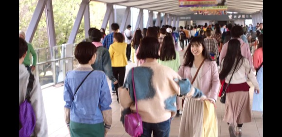 【速報】　競馬場、若い女性客が増えるｗｗｗｗｗｗｗｗ(画像あり)