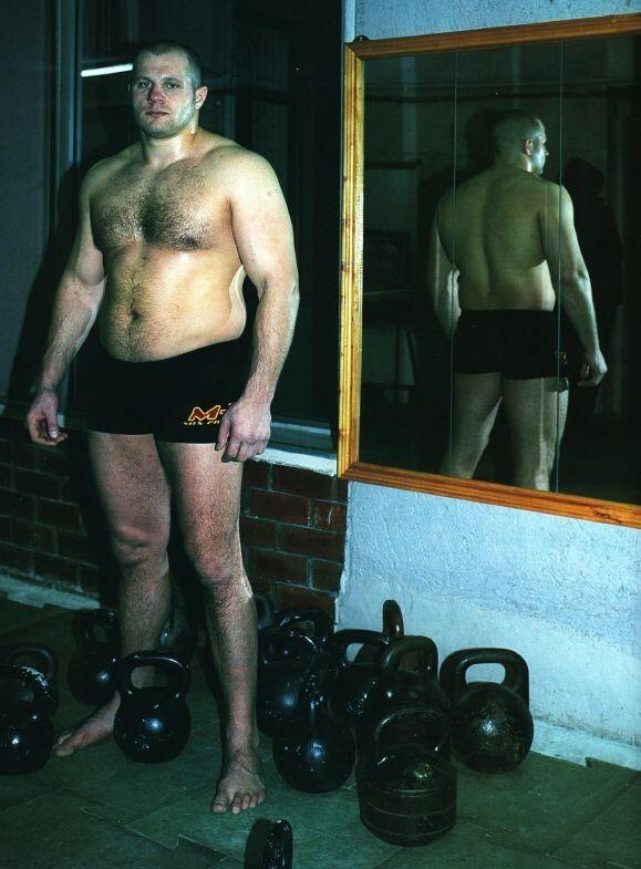 【画像】世界最強だった男の全盛期の肉体ｗｗｗｗｗｗｗｗｗｗｗｗ