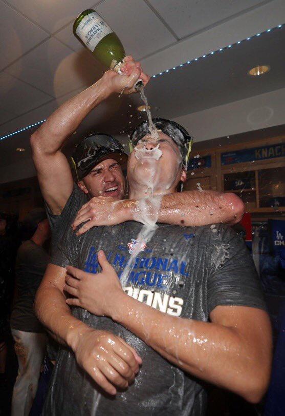 【悲報】大谷翔平さん、イケメンチームメイトとただならぬ関係にｗｗｗｗｗｗｗｗｗ