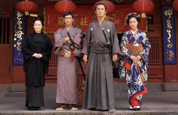 【画像】　福山雅治（公称181cm）と伊勢谷友介（公称180cm）が一緒に並んだ結果、超気まづい雰囲気に・・・