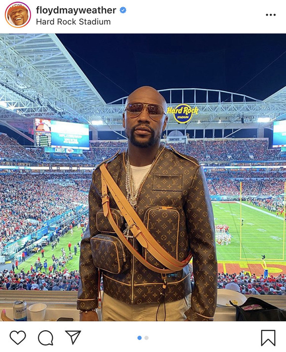 【画像】フロイド・メイウェザー・ジュニアの着てるジャケットかっこよすぎワロタｗｗｗｗｗｗｗｗｗｗｗｗ