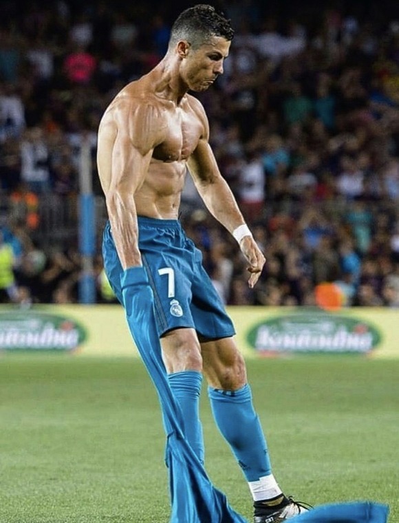 悲報 クリロナ なぜ笑うんだい Konamiにネタにされるｗｗｗｗｗｗｗ なんjクエスト