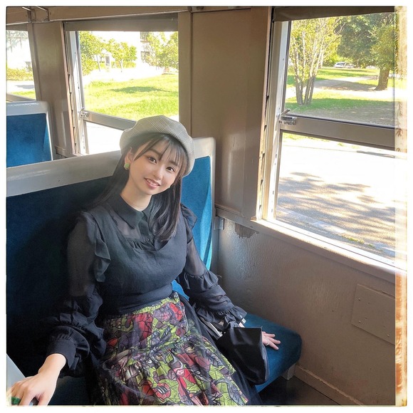 【悲報】ハライチ岩井の嫁（19）、近影は恵体美人と判明　アンチ敗北へｗｗｗｗｗｗ