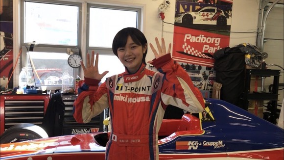 【画像】女子高生レーサーJujuさん、ガチで可愛い過ぎるｗｗｗｗｗｗｗｗｗ