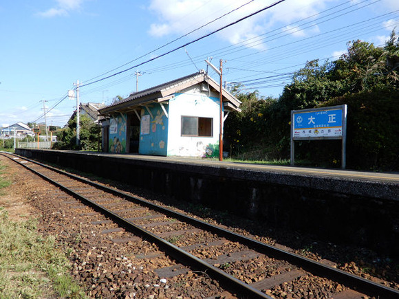 【悲報】喫煙者さん、吸い殻をとんでもない所に捨て駅舎を全焼させてしまう・・・・・・・・・・・