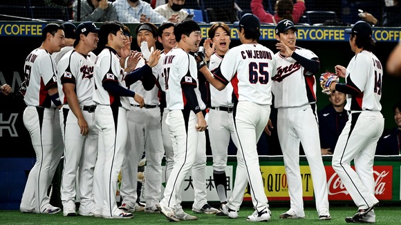 【悲報】韓国代表監督、東京ドームに違和感「ボールが飛びすぎる気がする」